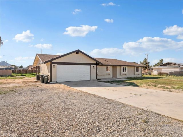 16548 Quinnault, Apple Valley, CA 92307