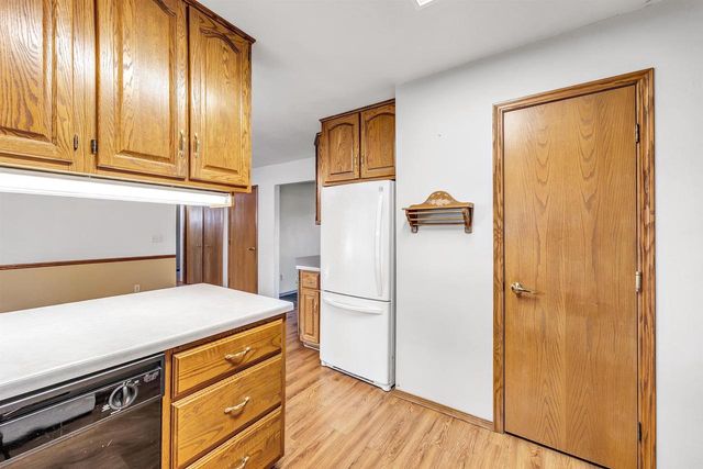 1233 DREWS DRIVE, De Pere, WI 54115