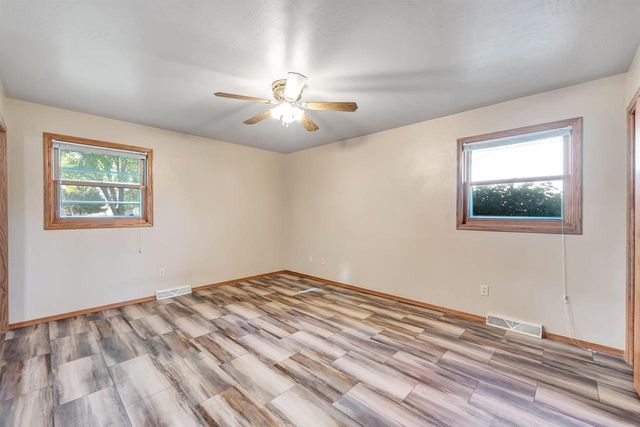 1233 DREWS DRIVE, De Pere, WI 54115