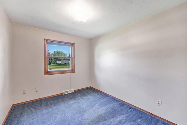 1233 DREWS DRIVE, De Pere, WI 54115