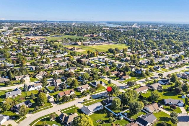 1233 DREWS DRIVE, De Pere, WI 54115