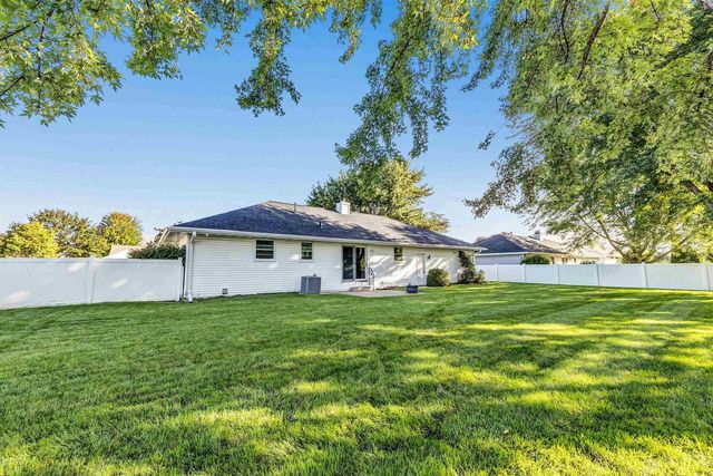 1233 DREWS DRIVE, De Pere, WI 54115