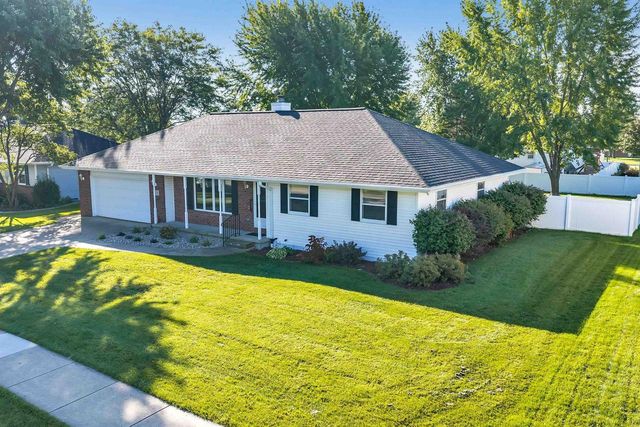1233 DREWS DRIVE, De Pere, WI 54115