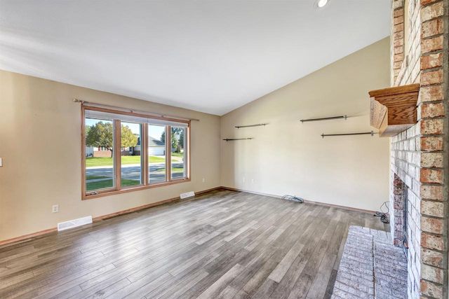 1233 DREWS DRIVE, De Pere, WI 54115