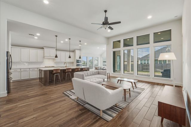 283 Painted Creek WAY, Kyle, TX 78640