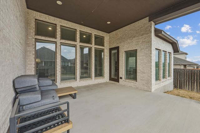 283 Painted Creek WAY, Kyle, TX 78640