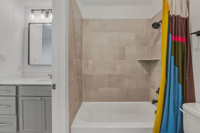 283 Painted Creek WAY, Kyle, TX 78640