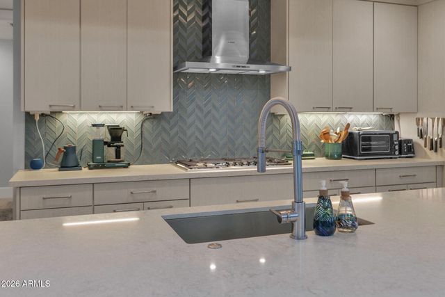 6525 E CAVE CREEK Road 23, Cave Creek, AZ 85331