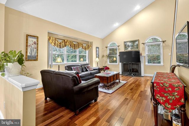 11 MORGAN LN, Media, PA 19063