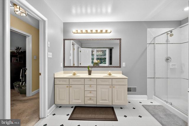 11 MORGAN LN, Media, PA 19063