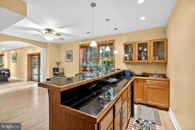 11 MORGAN LN, Media, PA 19063