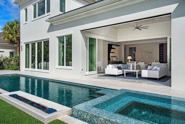 148 Thatch Palm Cove, Boca Raton, FL 33432