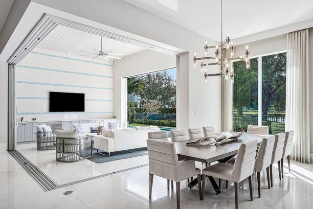 148 Thatch Palm Cove, Boca Raton, FL 33432