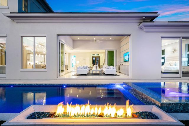 148 Thatch Palm Cove, Boca Raton, FL 33432