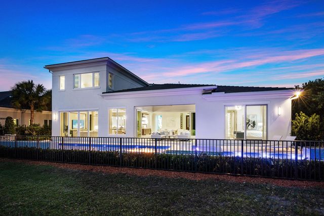 148 Thatch Palm Cove, Boca Raton, FL 33432