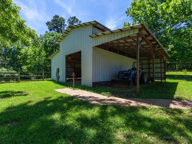 480 Friendship Rd, Medina, TN 38355
