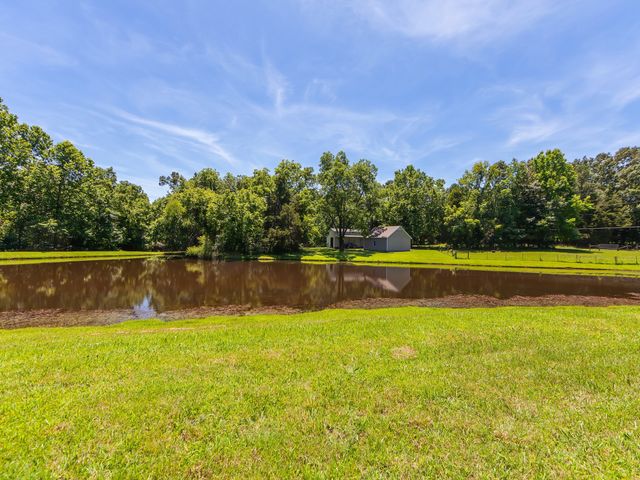 480 Friendship Rd, Medina, TN 38355