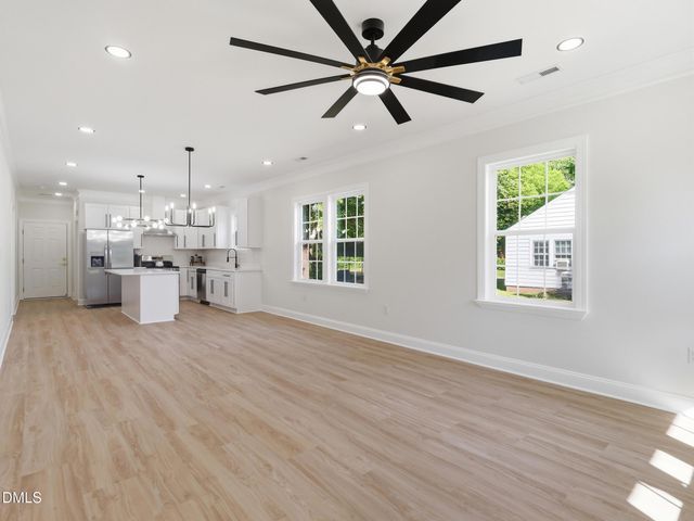 710 Avon Avenue, Burlington, NC 27215