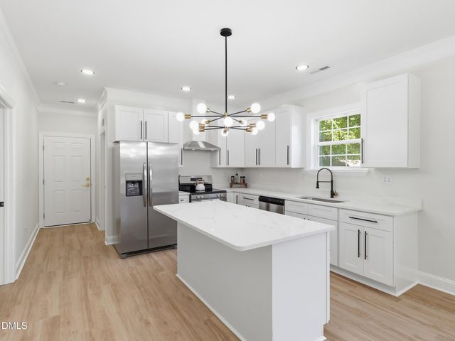 710 Avon Avenue, Burlington, NC 27215