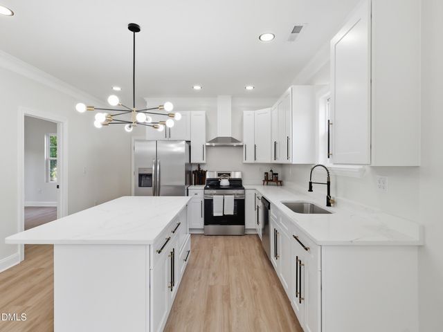 710 Avon Avenue, Burlington, NC 27215