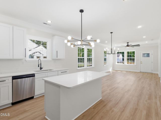 710 Avon Avenue, Burlington, NC 27215