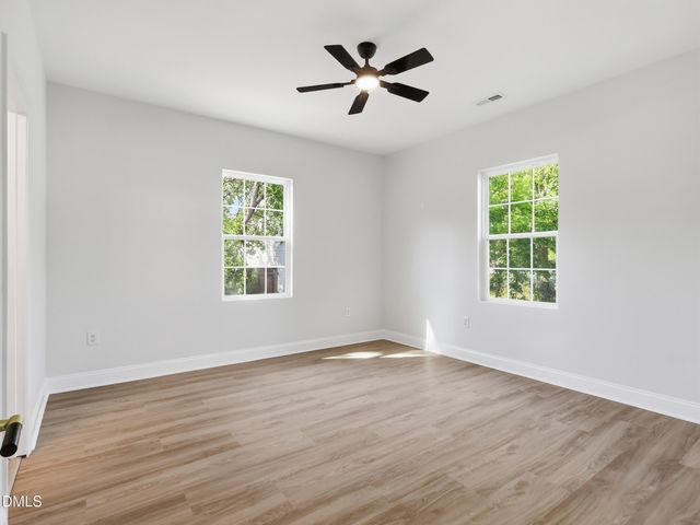 710 Avon Avenue, Burlington, NC 27215