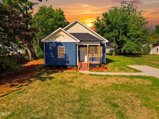 710 Avon Avenue, Burlington, NC 27215