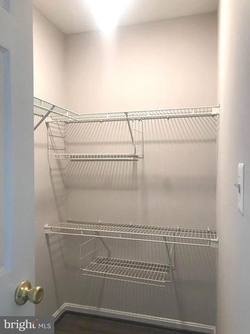 8805 GOOSE LANDING CIR, Columbia, MD 21045