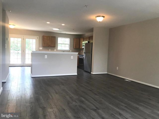 8805 GOOSE LANDING CIR, Columbia, MD 21045