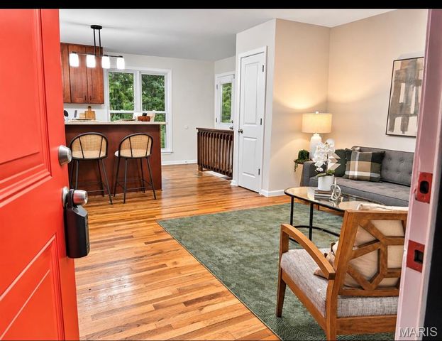 110 E Thornton Avenue, Webster Groves, MO 63119