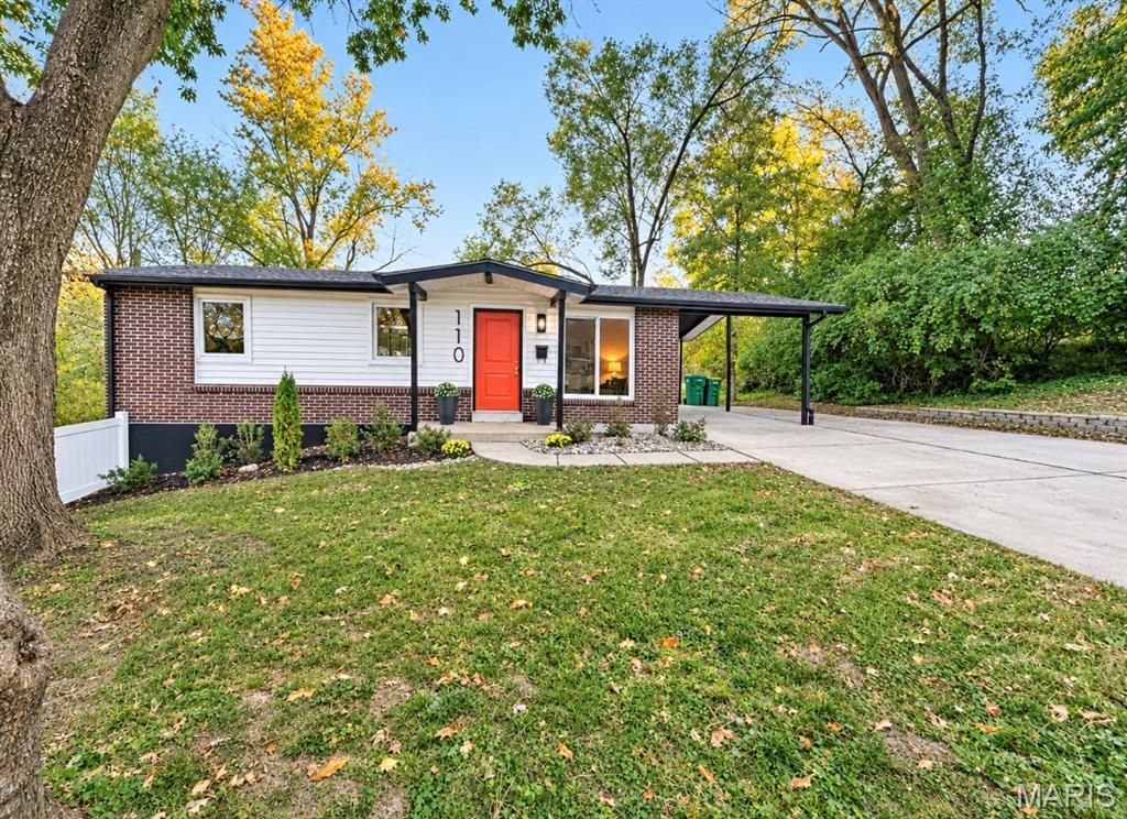 110 E Thornton Avenue, Webster Groves, MO 63119