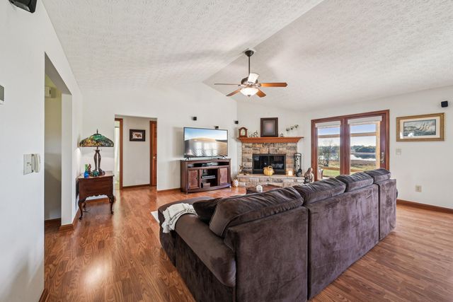 6153 County Road 18 6153 County Road 18, Bellefontaine, OH 43311