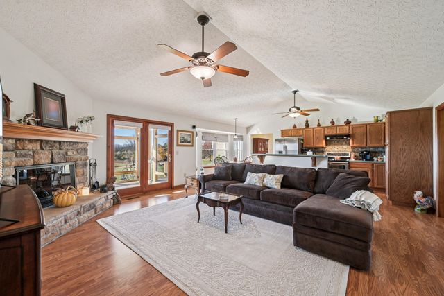6153 County Road 18 6153 County Road 18, Bellefontaine, OH 43311