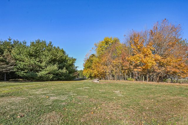 6153 County Road 18 6153 County Road 18, Bellefontaine, OH 43311