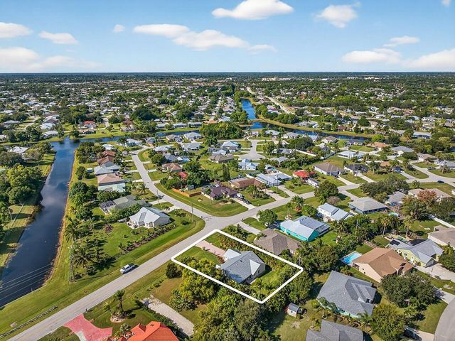 1785 SE Berkshire Boulevard, Port St Lucie, FL 34952