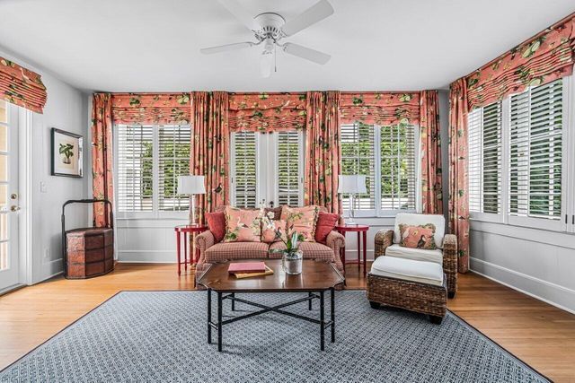263 Park Avenue, Palm Beach, FL 33480