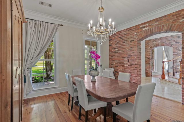 18867 Bienville Ct, Prairieville, LA 70769