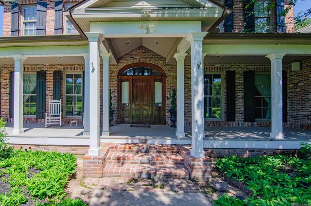 18867 Bienville Ct, Prairieville, LA 70769