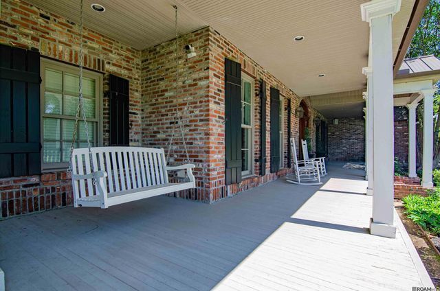 18867 Bienville Ct, Prairieville, LA 70769