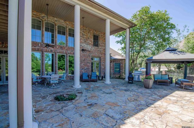 18867 Bienville Ct, Prairieville, LA 70769