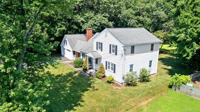 26 Roberts Street, Windsor Locks, CT 06096