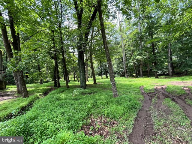 93 JACOBS CREEK RD, Ewing, NJ 08628