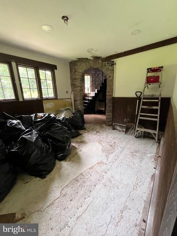93 JACOBS CREEK RD, Ewing, NJ 08628