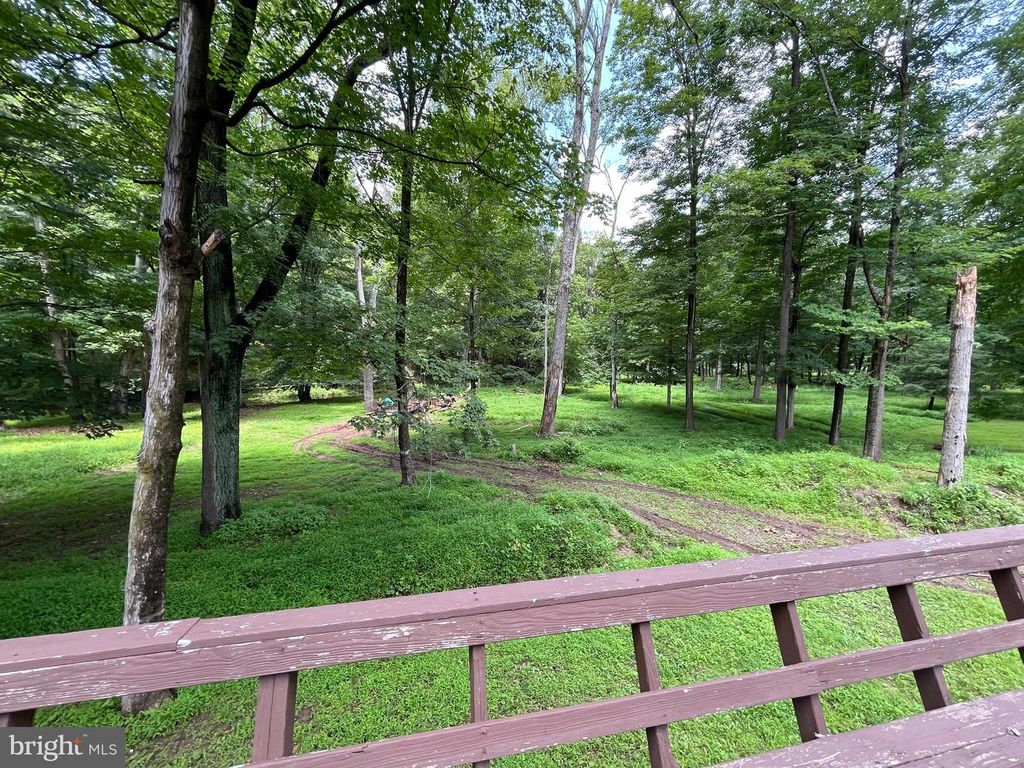 93 JACOBS CREEK RD, Ewing, NJ 08628