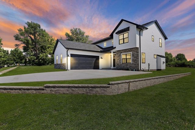 15525 67th STREET, Kenosha, WI 53142
