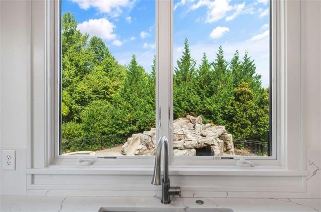 2340 Thisel Down Drive, Statham, GA 30666