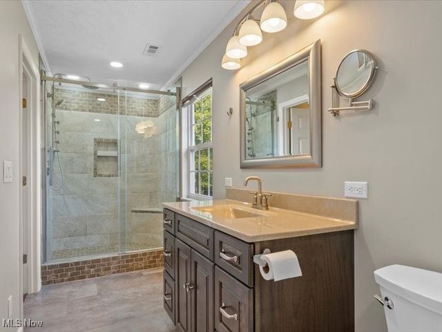 19 Sherman Drive, Marietta, OH 45750