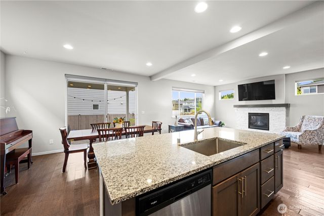 7513 11th Place SE, Lake Stevens, WA 98258