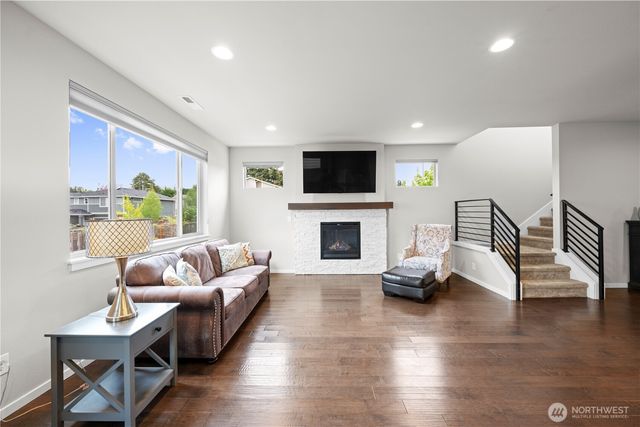 7513 11th Place SE, Lake Stevens, WA 98258
