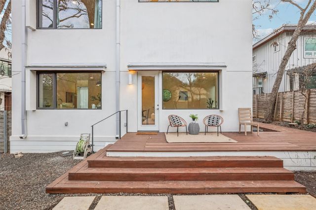 1114 Mariposa DR B, Austin, TX 78704